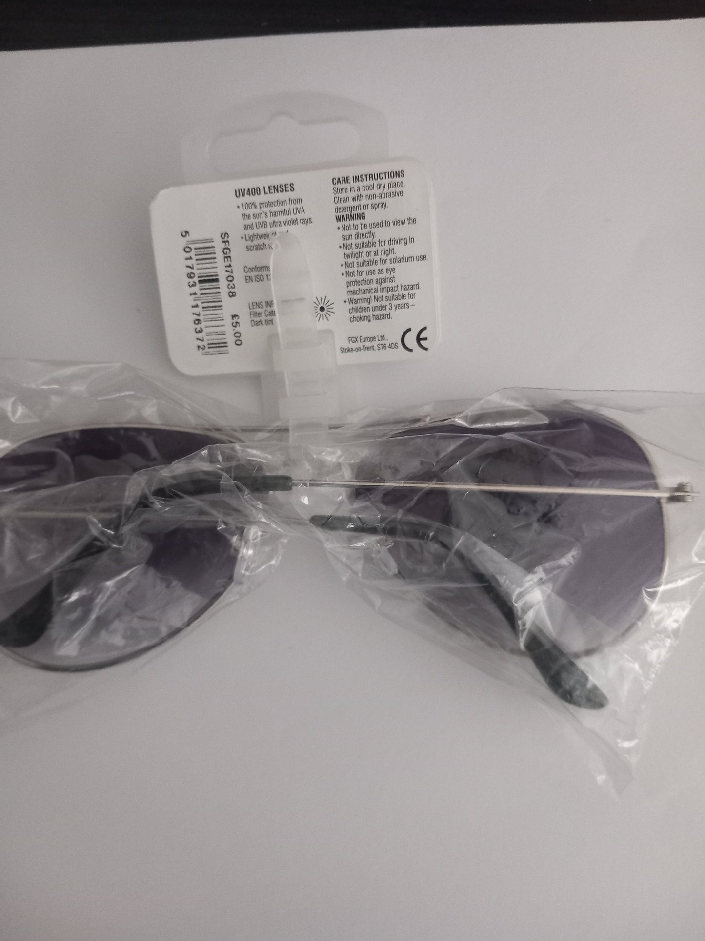 Foster Grant Essential  Sunglasses SFGE17038 Nak Health and Beauty