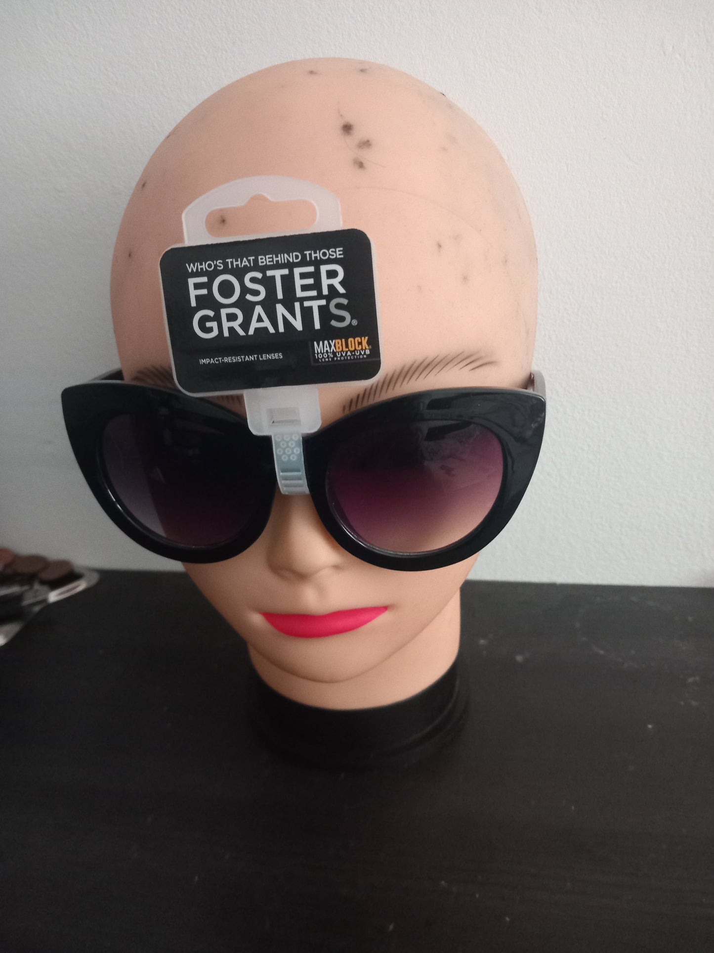 Foster Grant Sunglasses SFGF18012 Nak Health and Beauty