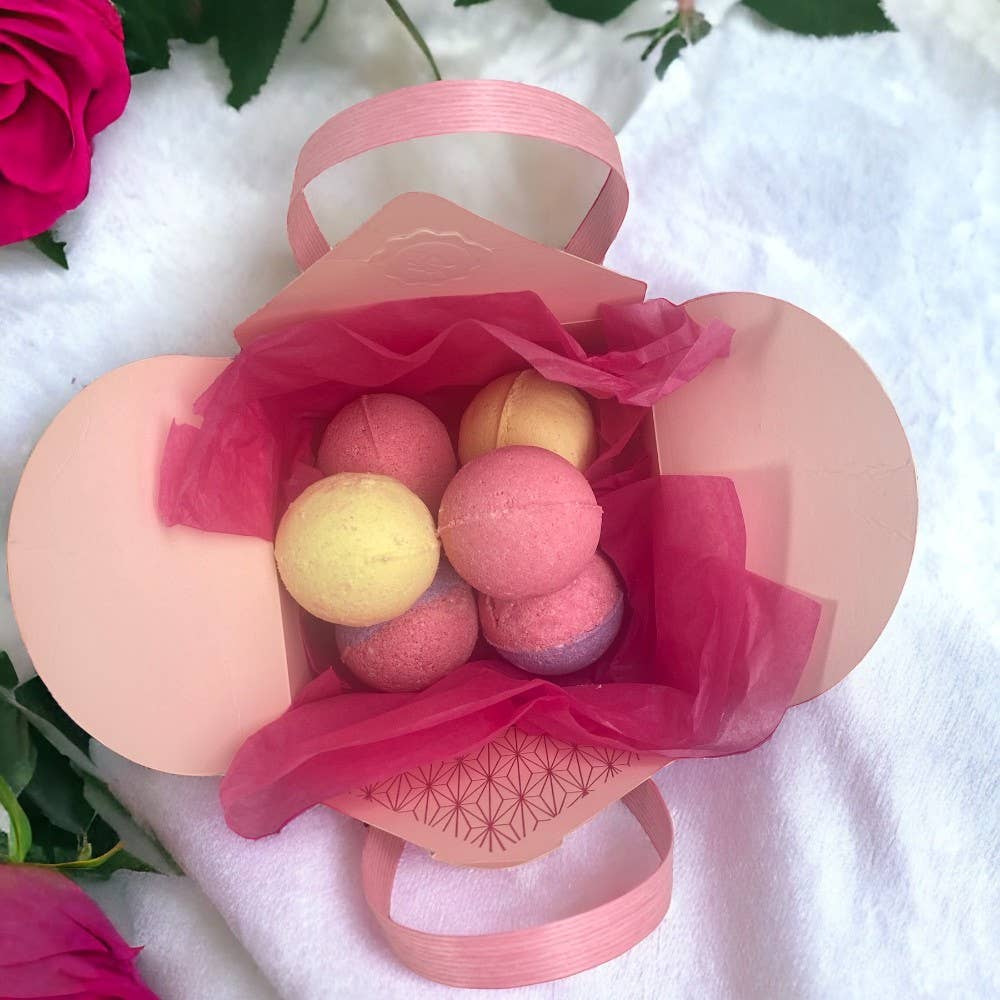 Luxury Essential Oil Bath Bombs in A Handbag Style Box 500gr Nak Health and Beauty