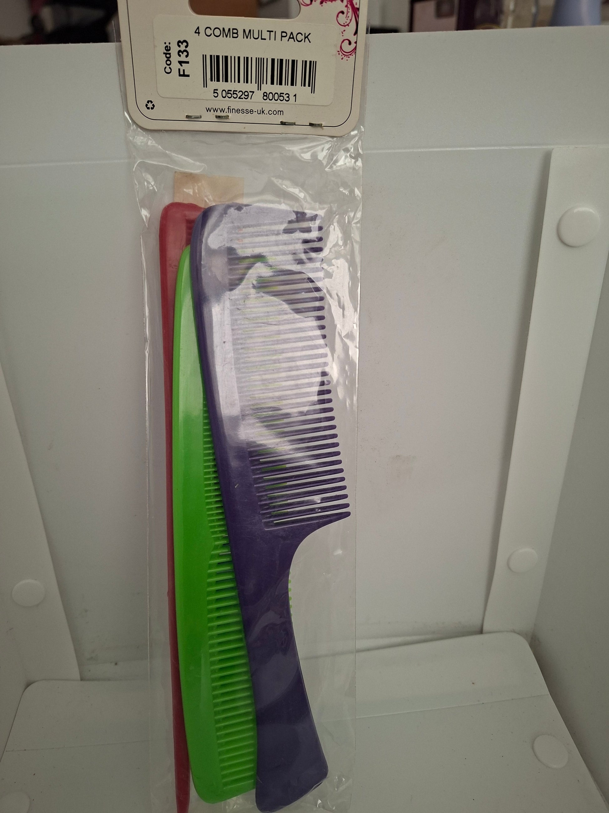 Finesse 4 Comb Multi Pack Nak Health and Beauty