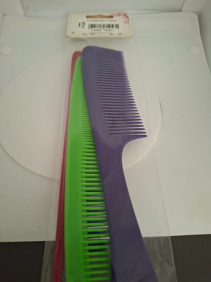 Finesse 4 Comb Multi Pack Nak Health and Beauty