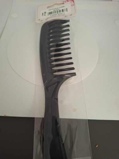 Finesse  Detangle Comb Black Nak Health and Beauty